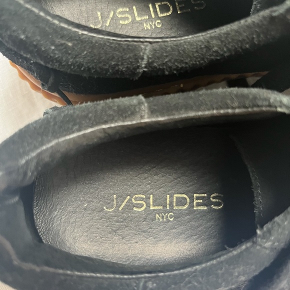 J slides stylish shoe - Picture 3 of 4